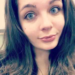 Meet your Posher, Victoria